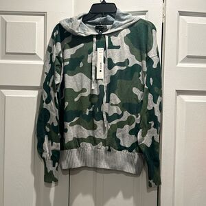NWT Aqua Army Camo Hooded Sweater, Size Large